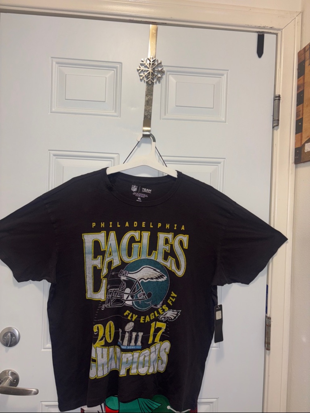 Team Apparel Black Philadelphia Eagles 2017 Champions Graphic Tee